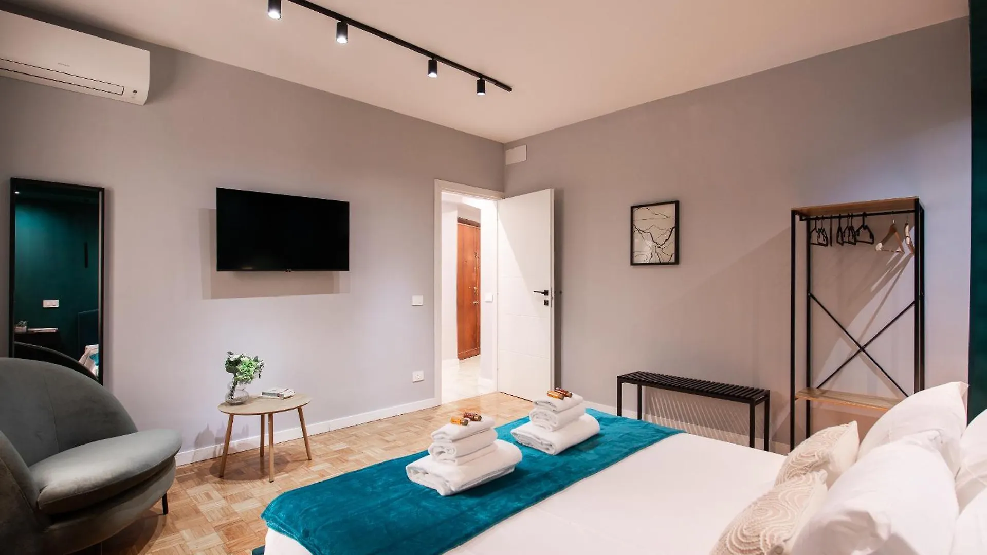 Antonelli Apartment Rome 0*,